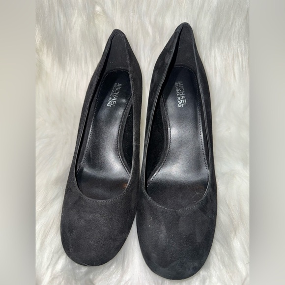 Michael Kors Black Suede Heels Timeless Design - Picture 1 of 8
